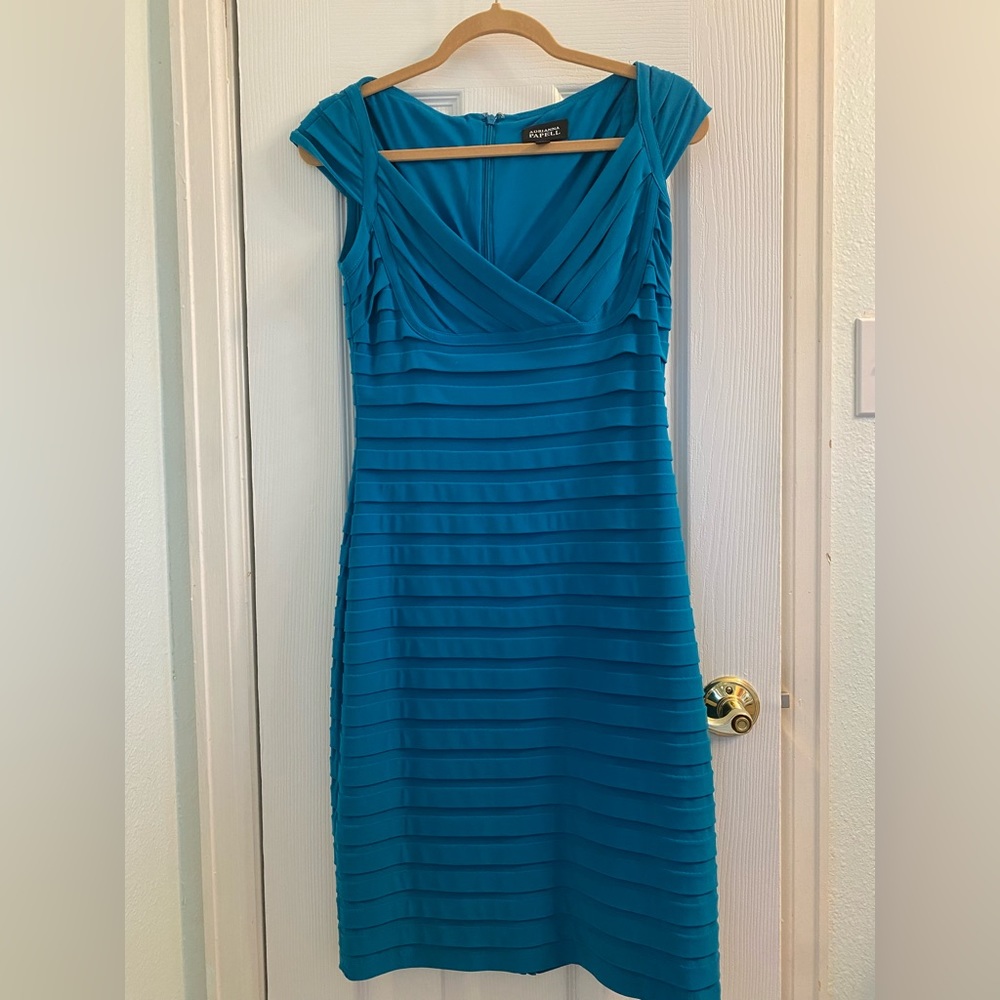 Adrianna Papell size 6 teal pleated dress.